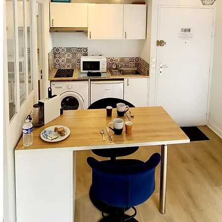 Grand Neuf Parking Privatif 3 Minutes Gare Au Calme Apartment *